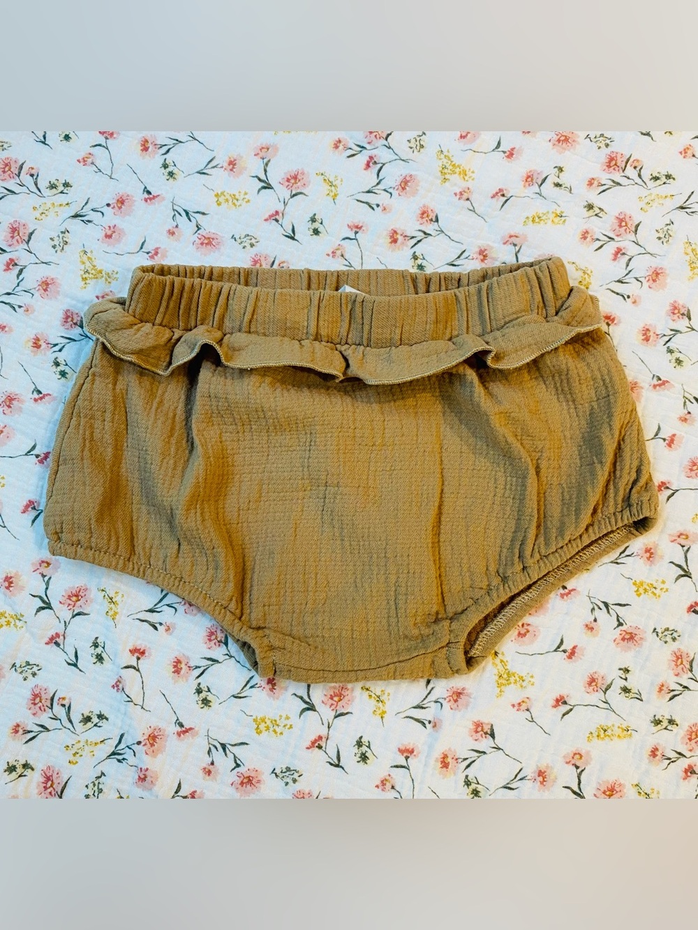 Quincy Mae ruffle muslin bloomers